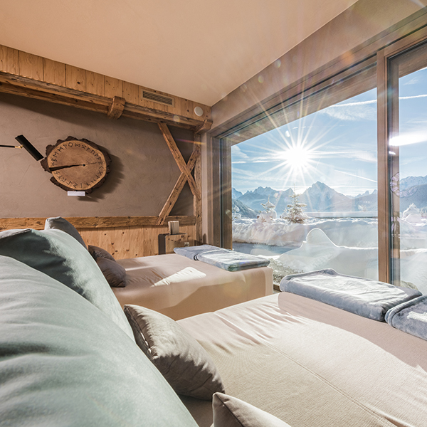 Lobby of Alpen Tesitin