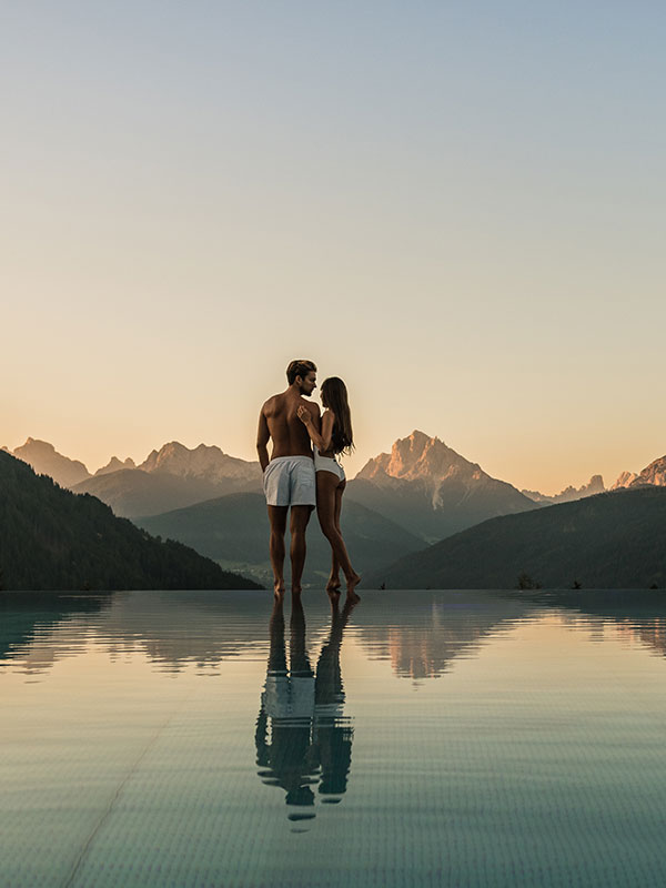 Piscina a sfioro Alpen Tesitin